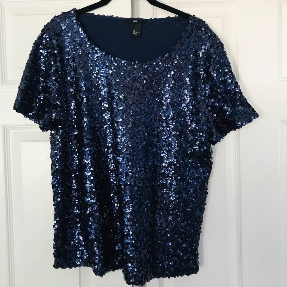 💙H&M NAVY SEQUIN SHORT SLEEVE SHIRT